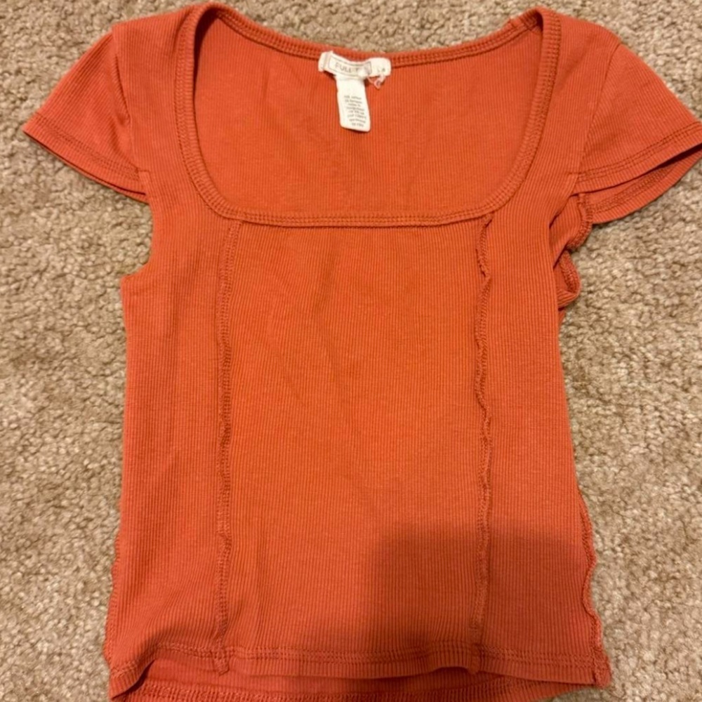 Tilly’s Red-Orange Top – Size Small